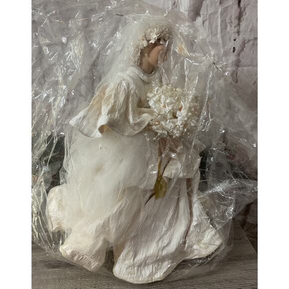 Vintage Ornate RR Roman Paper Mache Bride 13” Christmas Wedding Decor - Picture 8 of 8